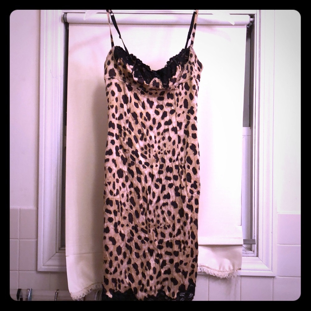 Silk Leopard dress - Picture 6 of 7